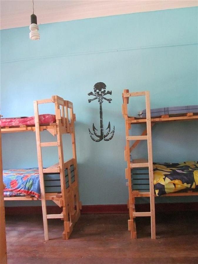 Hostal Del Pirata บัลปาราอีโซ ภายนอก รูปภาพ
